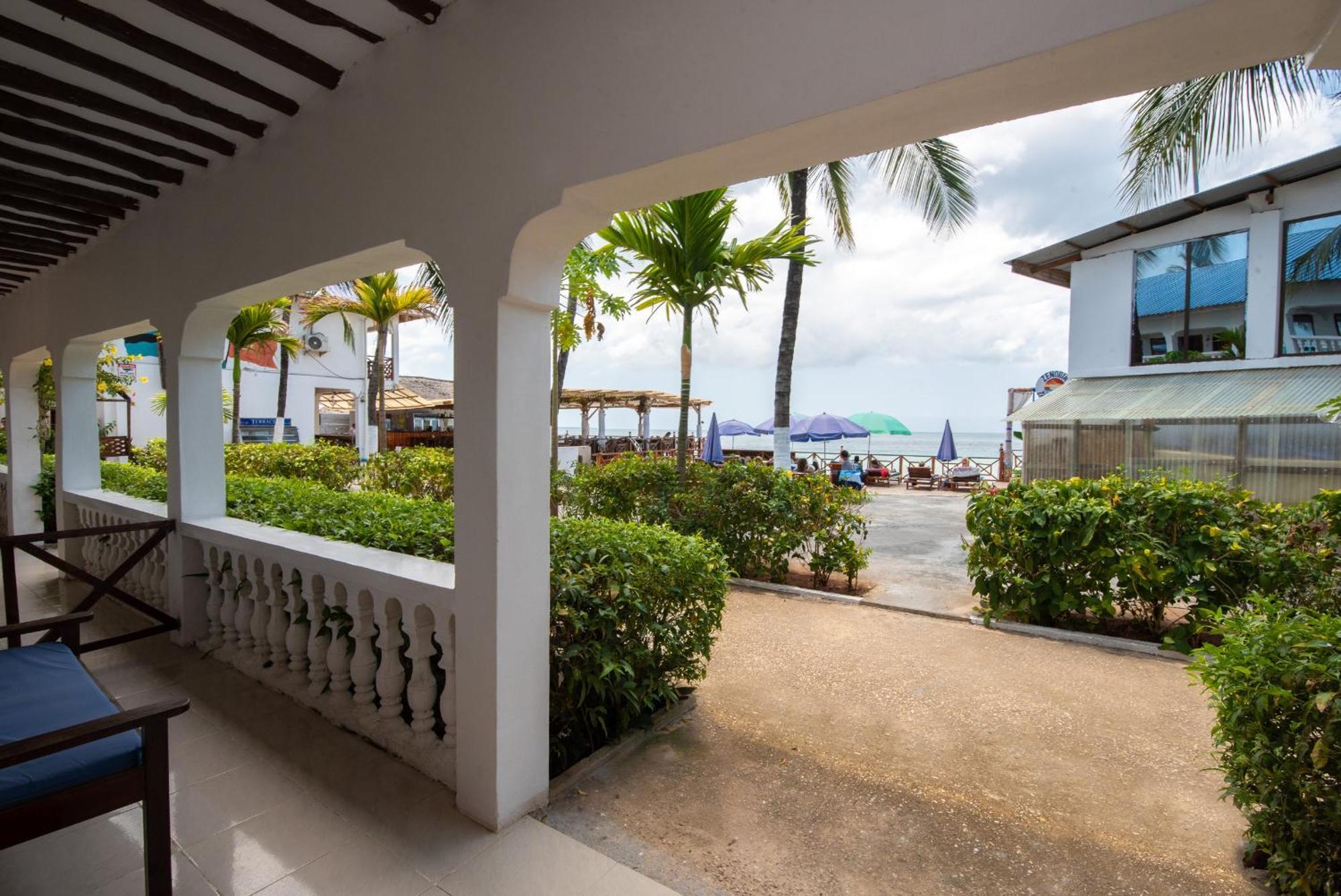Zenobia Beach Resort Nungwi Phòng bức ảnh